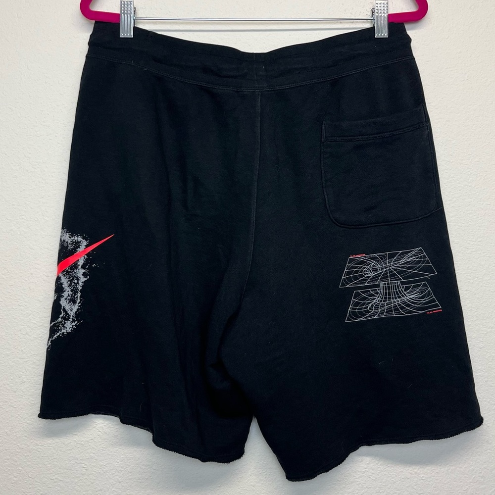 Pre-Loved Black Nike Deep Space Shorts - Nike - Picture 2 of 14